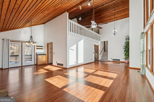 2155 Deep Woods Way, Marietta, GA 30062