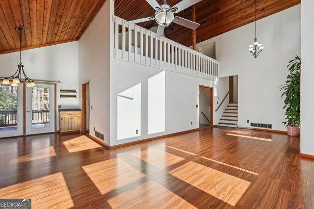 2155 Deep Woods Way, Marietta, GA 30062