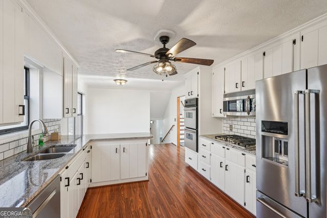 2155 Deep Woods Way, Marietta, GA 30062