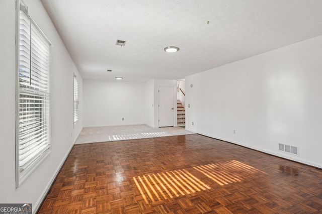 2155 Deep Woods Way, Marietta, GA 30062