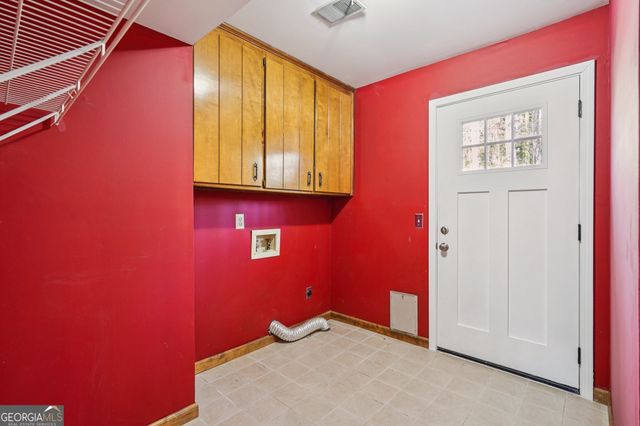 2155 Deep Woods Way, Marietta, GA 30062