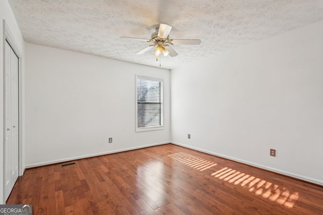 2155 Deep Woods Way, Marietta, GA 30062