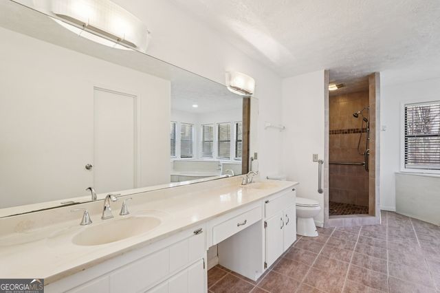 2155 Deep Woods Way, Marietta, GA 30062