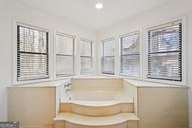 2155 Deep Woods Way, Marietta, GA 30062