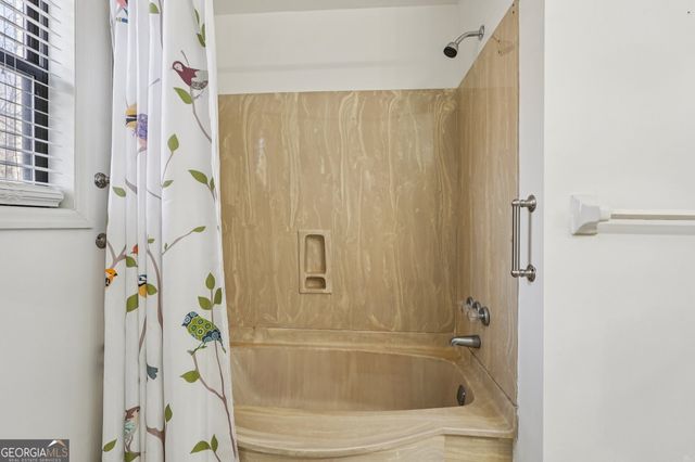 2155 Deep Woods Way, Marietta, GA 30062