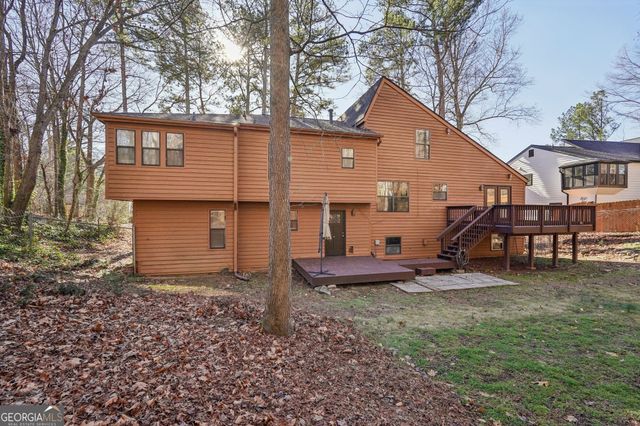 2155 Deep Woods Way, Marietta, GA 30062