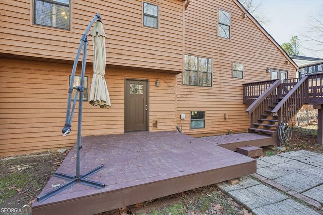 2155 Deep Woods Way, Marietta, GA 30062