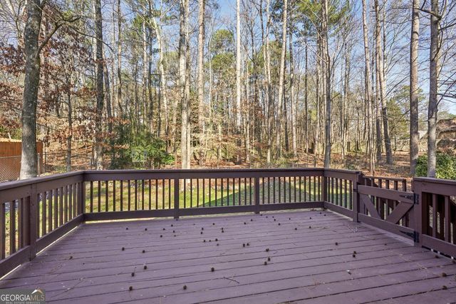 2155 Deep Woods Way, Marietta, GA 30062