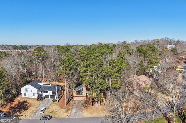 2155 Deep Woods Way, Marietta, GA 30062