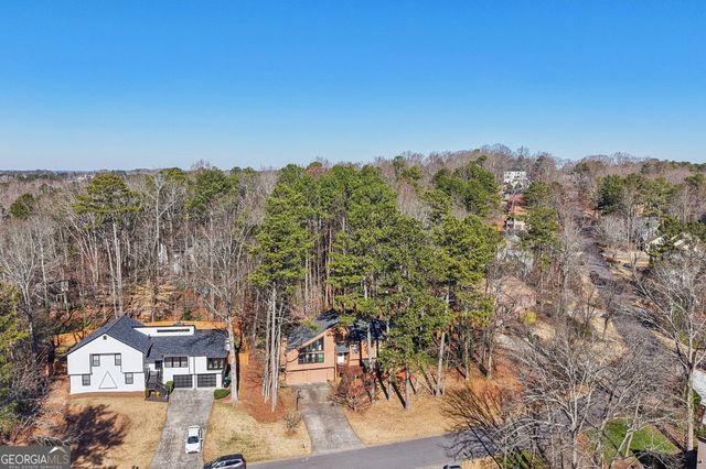 2155 Deep Woods Way, Marietta, GA 30062