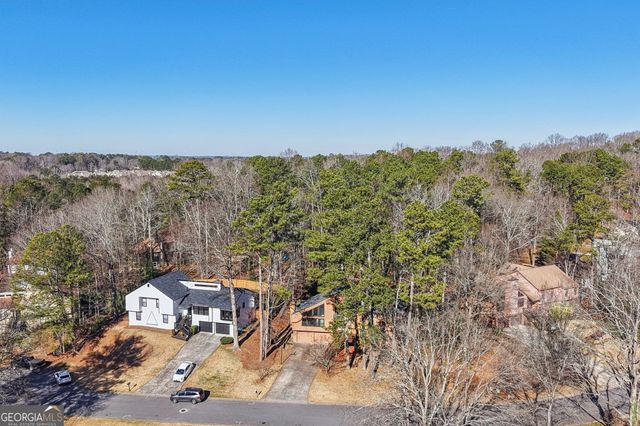 2155 Deep Woods Way, Marietta, GA 30062