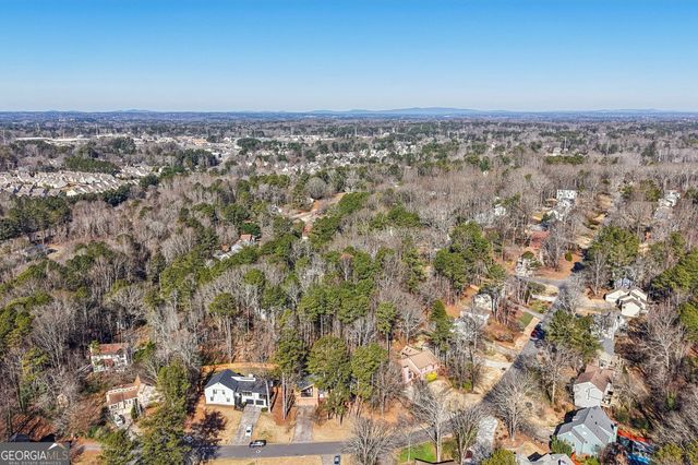 2155 Deep Woods Way, Marietta, GA 30062