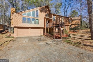 2155 Deep Woods Way, Marietta, GA 30062