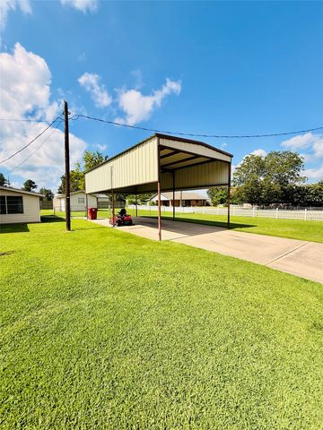 100 Vatra Street, Mount Vernon, TX 75457