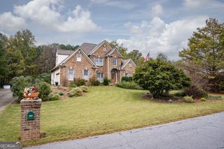 2194 NE Indian Shoals Drive, Loganville, GA 30052