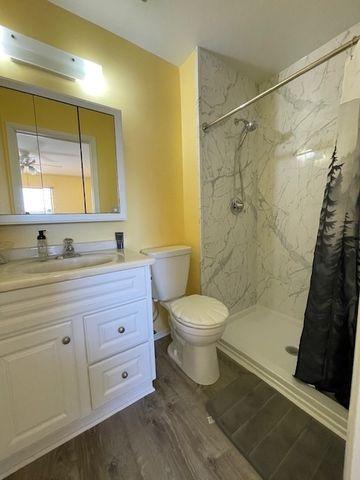 624 Berkley Court V2, Schaumburg, IL 60194