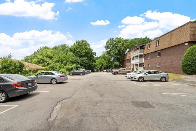 15 Wildwood B19, Dracut, MA 01826