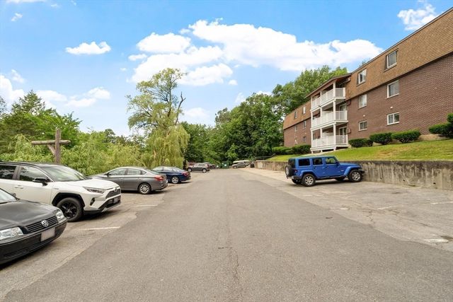 15 Wildwood B19, Dracut, MA 01826
