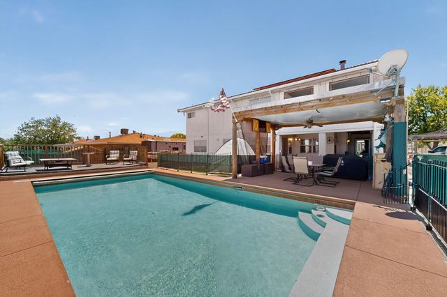2879 Cripple Creek Drive SE, Rio Rancho, NM 87124