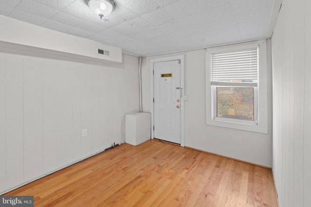 519 S CHAPEL ST, Baltimore, MD 21231