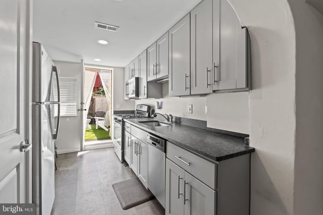 519 S CHAPEL ST, Baltimore, MD 21231