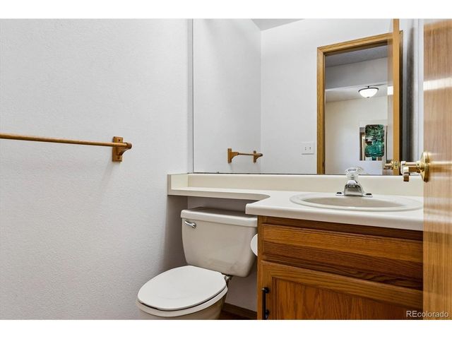 19719 Rosewood Ct, Parker, CO 80138