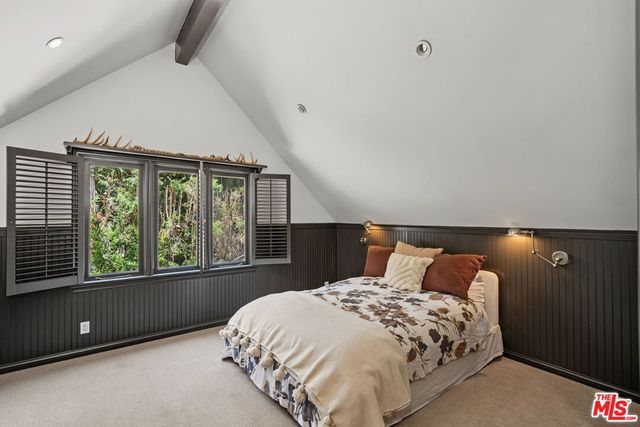 575 N Beverly Glen Boulevard, Los Angeles, CA 90077