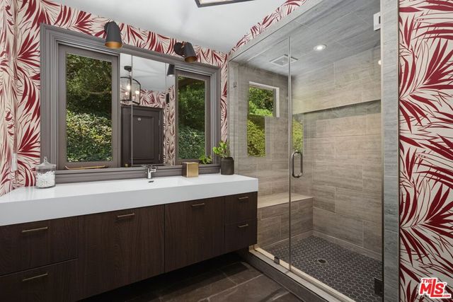 575 N Beverly Glen Boulevard, Los Angeles, CA 90077