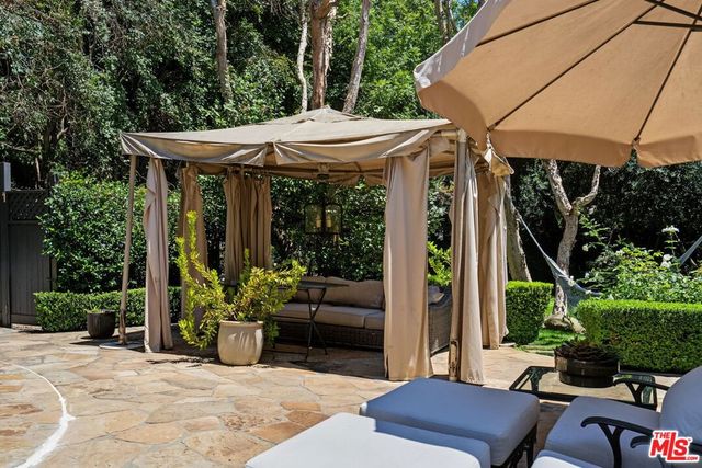 575 N Beverly Glen Boulevard, Los Angeles, CA 90077