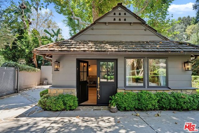 575 N Beverly Glen Boulevard, Los Angeles, CA 90077
