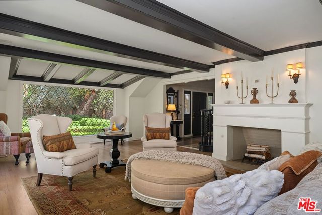575 N Beverly Glen Boulevard, Los Angeles, CA 90077