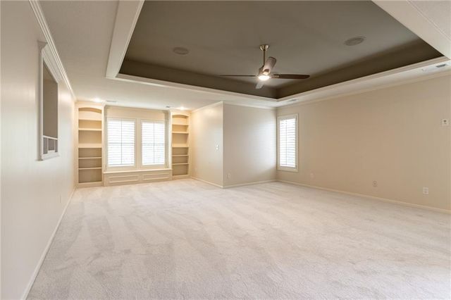4232 NE Tremont Court, Lee's Summit, MO 64064