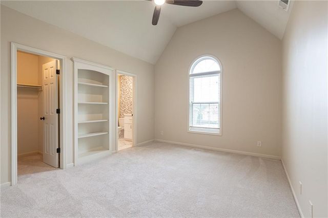 4232 NE Tremont Court, Lee's Summit, MO 64064
