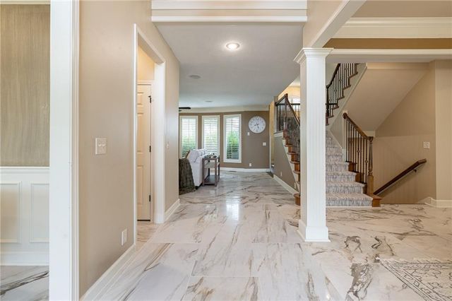 4232 NE Tremont Court, Lee's Summit, MO 64064