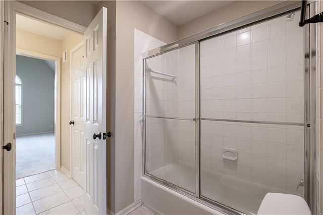 4232 NE Tremont Court, Lee's Summit, MO 64064