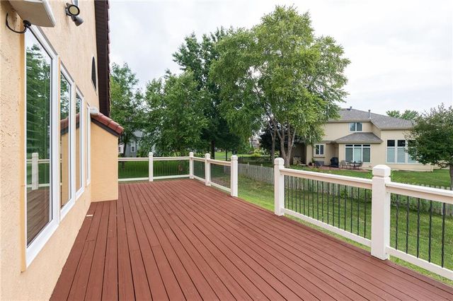 4232 NE Tremont Court, Lee's Summit, MO 64064