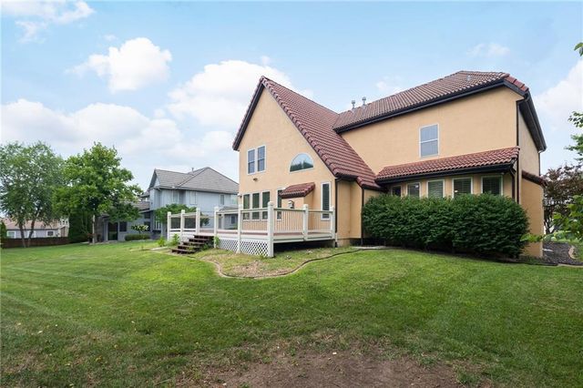 4232 NE Tremont Court, Lee's Summit, MO 64064