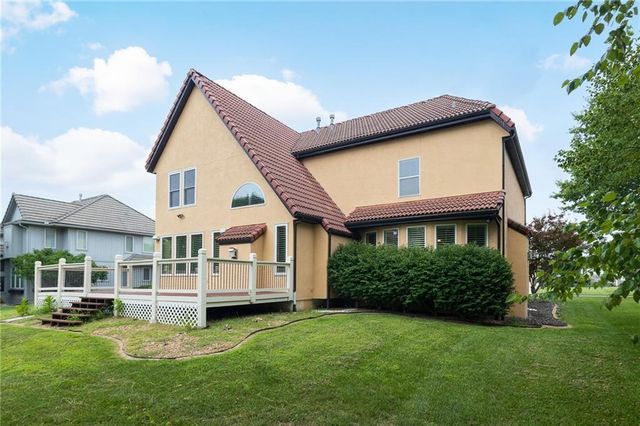 4232 NE Tremont Court, Lee's Summit, MO 64064