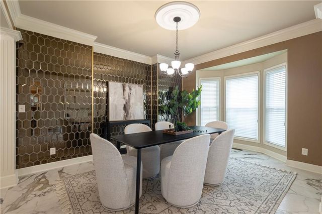 4232 NE Tremont Court, Lee's Summit, MO 64064