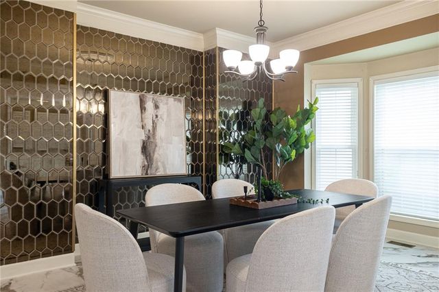4232 NE Tremont Court, Lee's Summit, MO 64064