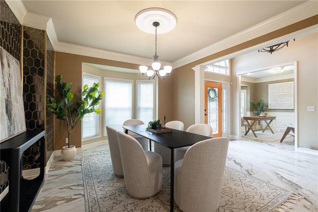 4232 NE Tremont Court, Lee's Summit, MO 64064