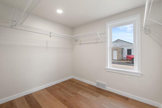 2089 Decorah ROAD, West Bend, WI 53095