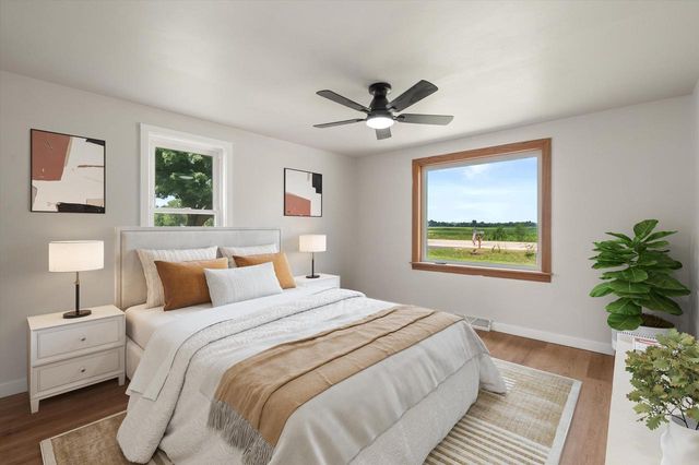 2089 Decorah ROAD, West Bend, WI 53095