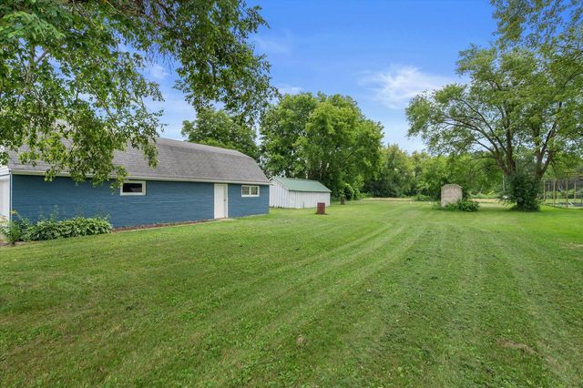 2089 Decorah ROAD, West Bend, WI 53095