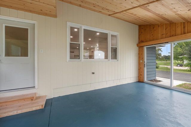 2089 Decorah ROAD, West Bend, WI 53095