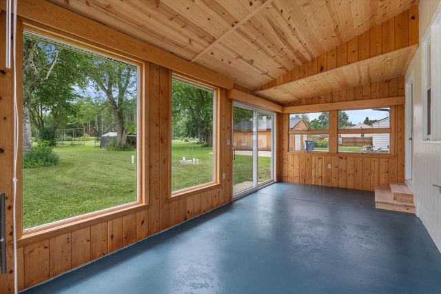 2089 Decorah ROAD, West Bend, WI 53095
