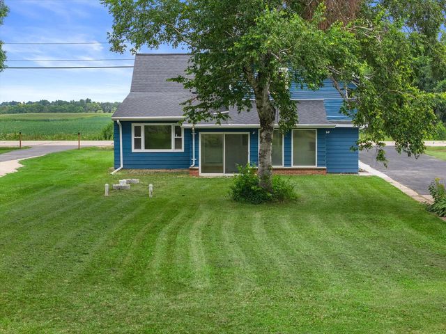 2089 Decorah ROAD, West Bend, WI 53095