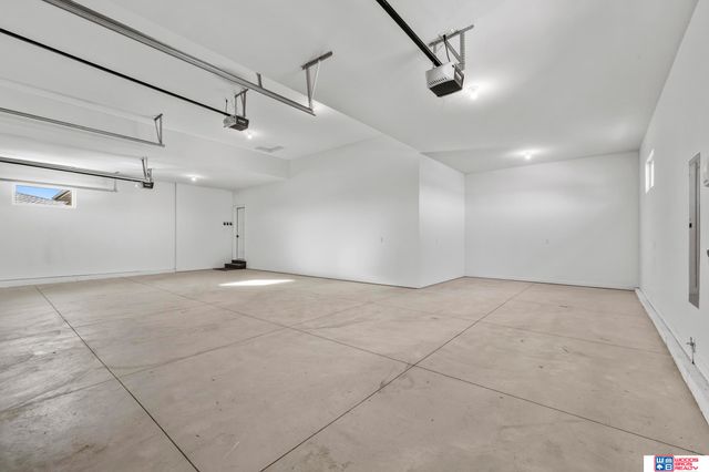 531 White Cap Bay, Lincoln, NE 68527