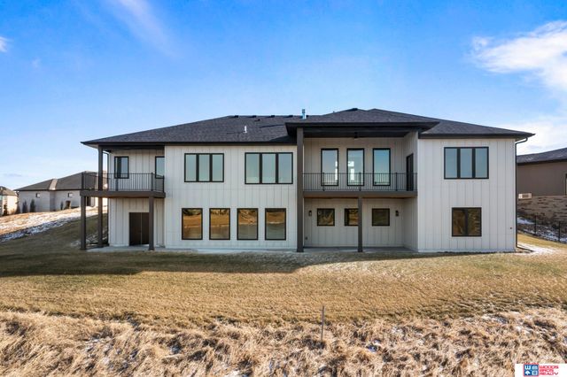 531 White Cap Bay, Lincoln, NE 68527
