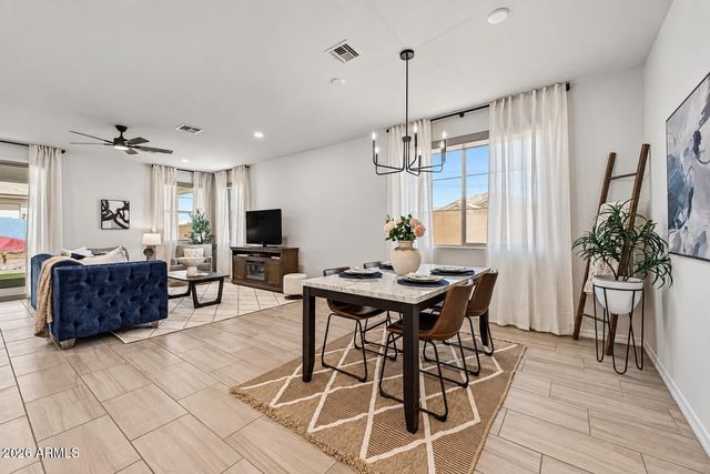 17224 W DESERT SAGE Drive, Goodyear, AZ 85338